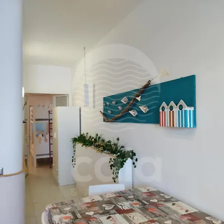 White House N 1 - By Cala Salento *