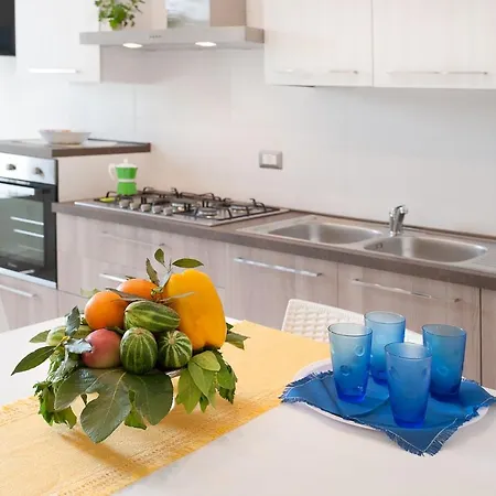 White House N 1 - By Cala Salento Apartment *
