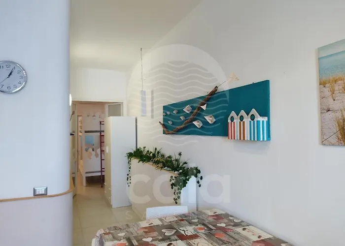 White House N 1 - By Cala Salento *